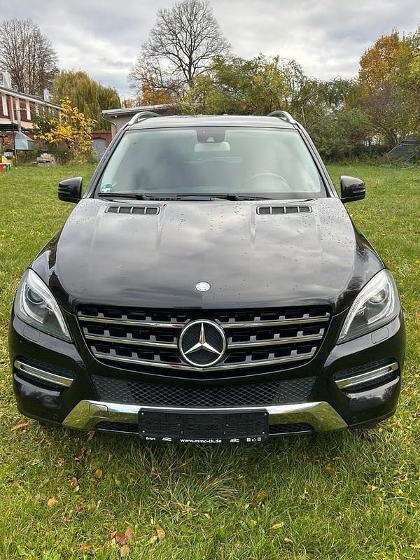 Gebraucht Mercedes ML350 258 PS (189 kW) 2013 Schwarz SUV