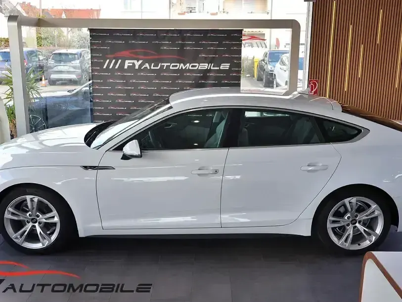 Gebraucht Audi A5 S-Line 190 PS (139 kW) 2019 Gletscherweiã metallic Coupé