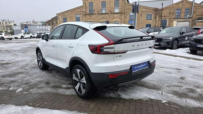Gebraucht Volvo C40 Core 169 kW (231 PS) 2022 Crystal white pearl SUV