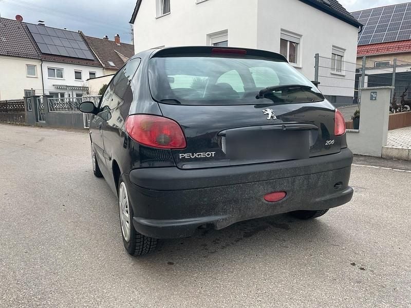 Gebraucht Peugeot 206 60 PS (44 kW) 2005 Schwarz Kleinwagen