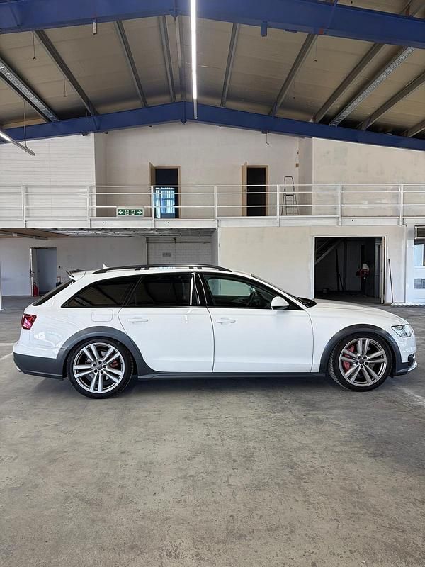 Gebraucht Audi A6 Comfort 328 PS (241 kW) 2015 Weiß Kombi