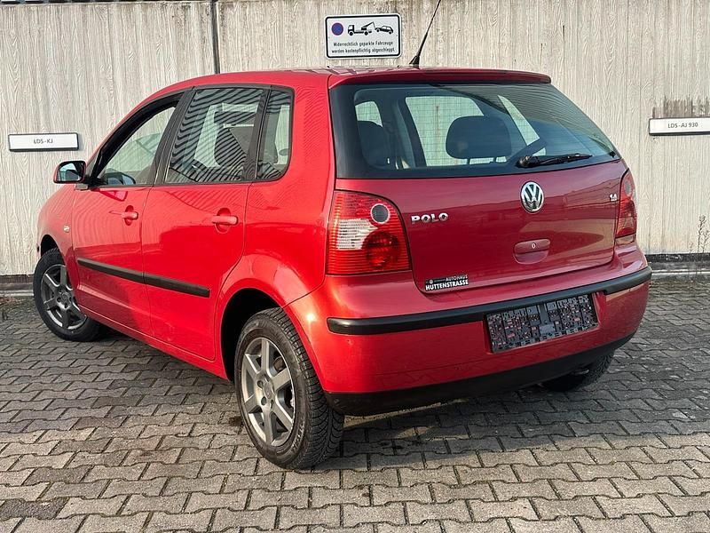 Gebraucht VW Polo 75 PS (55 kW) 2003 Rot Kleinwagen
