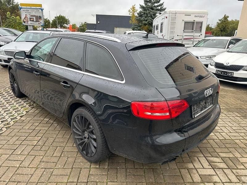 Gebraucht Audi A4 Ambiente 150 PS (110 kW) 2014 Schwarz Kombi