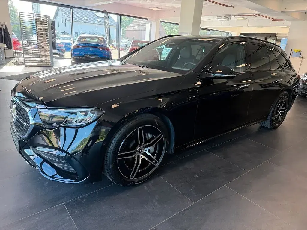 Używany Mercedes E220 Advanced 198 KM (145 kW) 2025 Czarny Sedan/Limuzyna