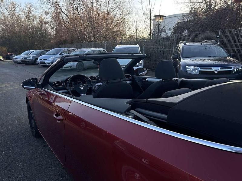 Gebraucht VW Golf Cabriolet Life 140 PS (102 kW) 2013 Sunset red metallic Cabrio
