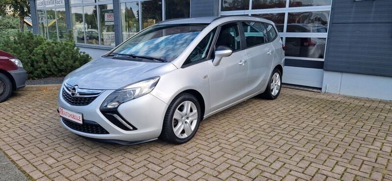 Other Gebraucht 2013 Opel Zafira Tourer Edition Van / Kleinbus | 9.990 € (Etwas zu teuer) - Bild 1/4
