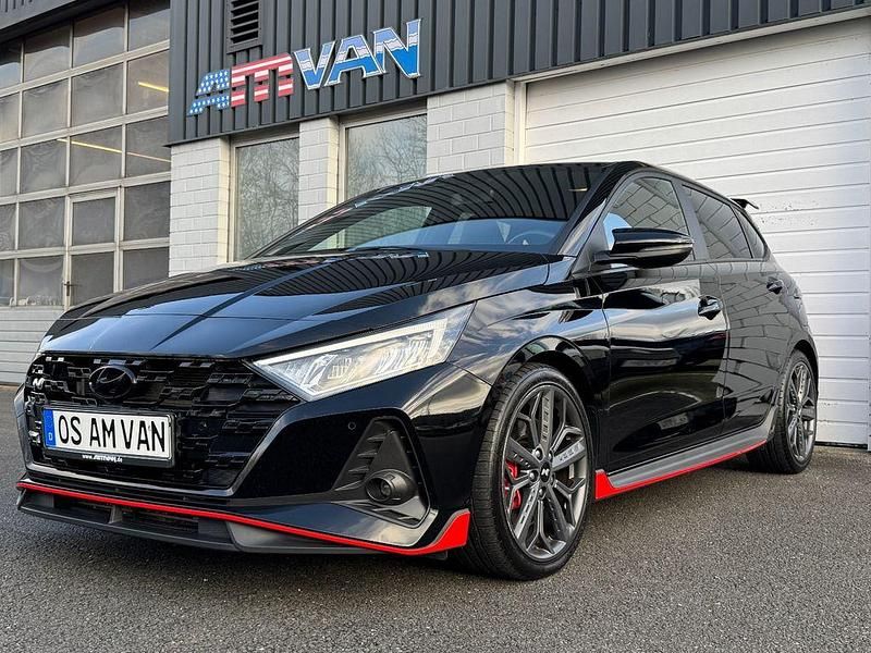 Schwarz Gebraucht 2022 Hyundai i20 N Performance Limousine | 24.850 € (Fairer Preis) - Bild 1/4