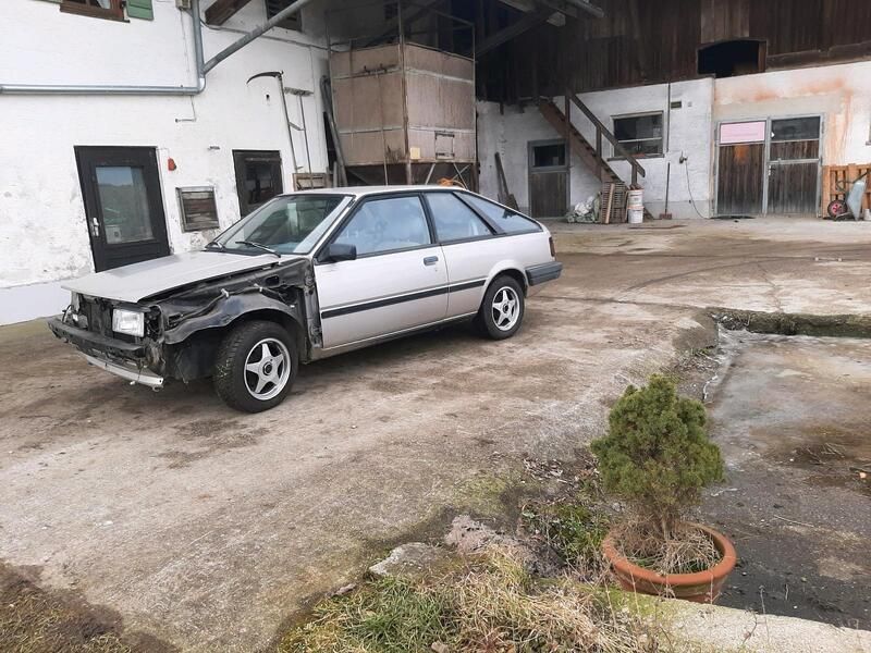 Silber Gebraucht 1985 Nissan Sunny Coupé | 1.800 € - Bild 1/4