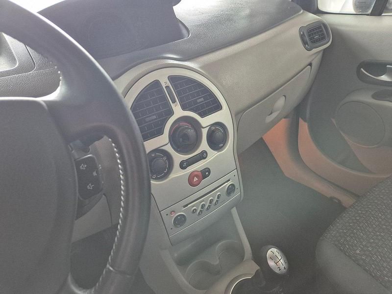 Second-hand Renault Modus Authentique 75 CP (55 kW) 2005 Negru Monovolum