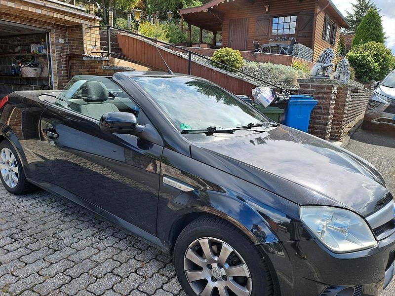Second-hand Opel Tigra 2006 Negru Cabrio
