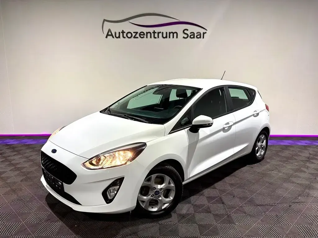 Gebraucht Ford Fiesta Cool & Connect 86 PS (63 kW) 2019 Weiß Kleinwagen