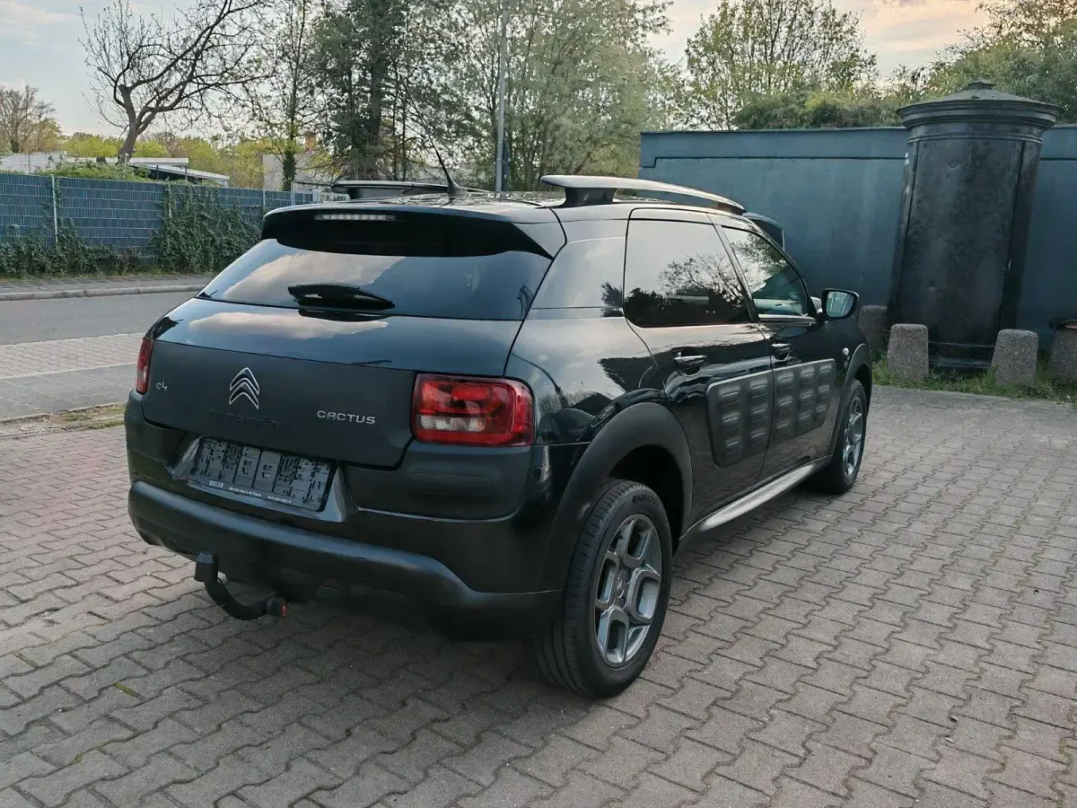Gebraucht Citroën C4 Shine 99 PS (72 kW) 2016 Schwarz SUV
