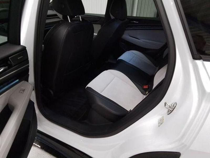 Gebraucht VW ID.7 Pro 210 kW (286 PS) 2025 Weiß Kombi