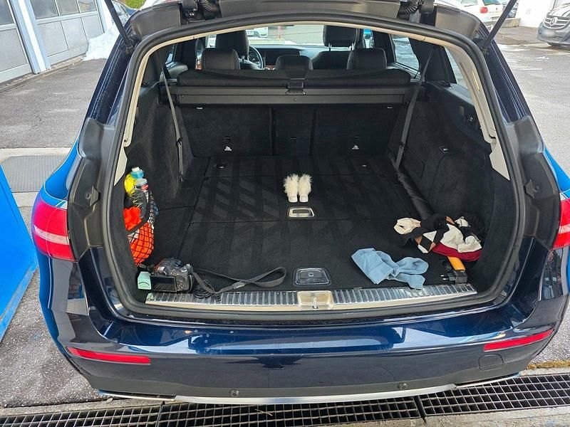 Gebraucht Mercedes E400 AMG line 333 PS (244 kW) 2018 Blau Kombi