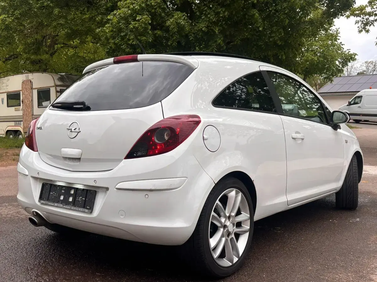 Używany Opel Corsa 87 KM (63 kW) 2010 Hatchback