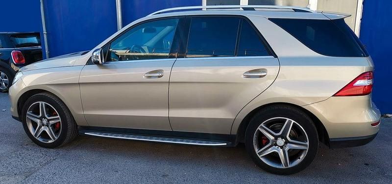 Gebraucht Mercedes ML250 204 PS (150 kW) 2013 Gold SUV