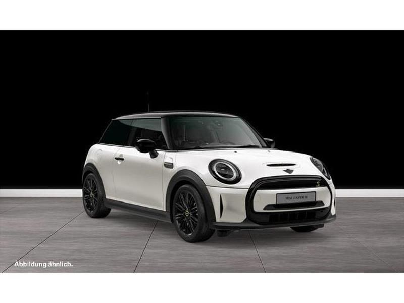Gebraucht Mini Cooper 135 kW (184 PS) 2023 Nanuq white (metallic) Kleinwagen