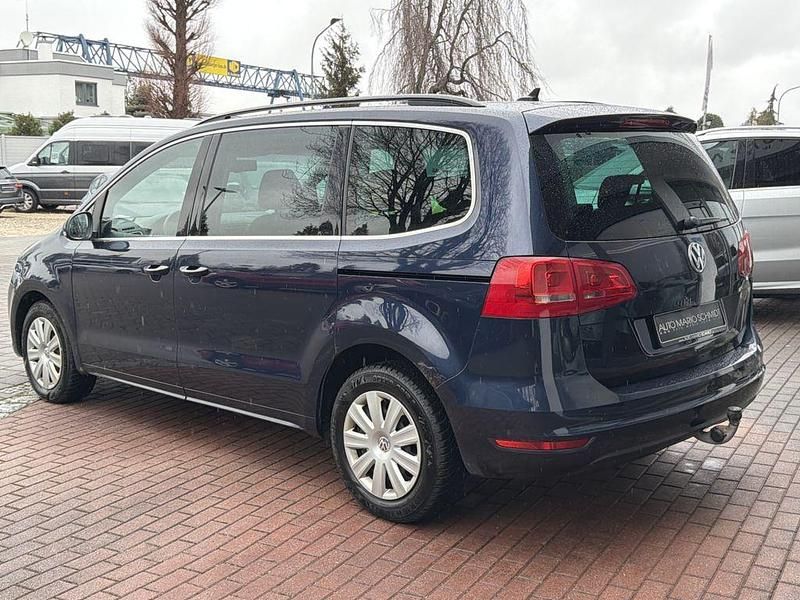Gebraucht VW Sharan Comfortline 140 PS (102 kW) 2011 Blau Van / Kleinbus