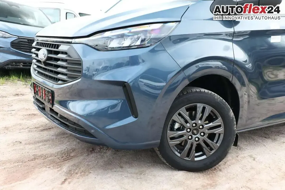 Nouvelle Ford Transit Custom Limited 170 ch (125 kW) 2026 Bleue Monospace