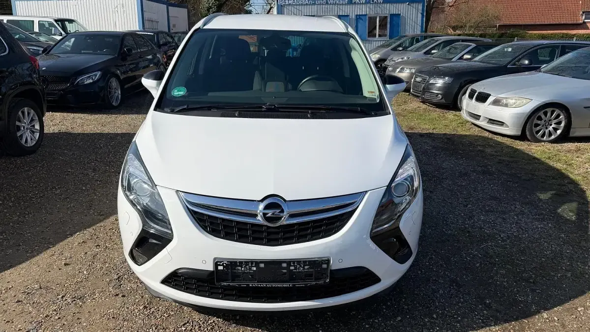 Gebraucht Opel Zafira Tourer Innovation 131 PS (96 kW) 2013 Weiß Van / Kleinbus