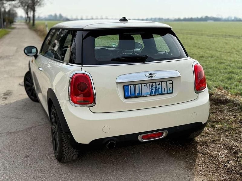 Gebraucht Mini ONE 102 PS (75 kW) 2017 Weiß Kleinwagen