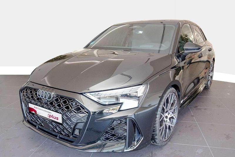 Gebraucht Audi RS3 400 PS (294 kW) 2025 Mythosschwarz metallic Limousine