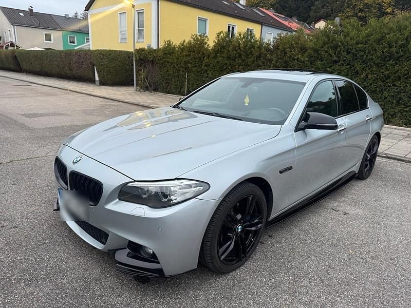 Silber Gebraucht 2014 BMW 550 M Sport Limousine | 25.000 € (Teuer) - Bild 1/4