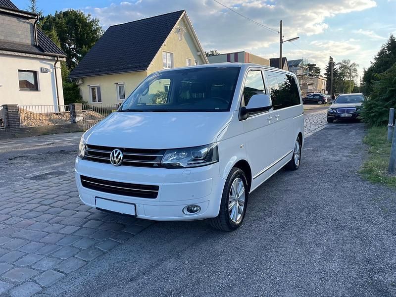 Weiß Gebraucht 2011 VW T5 Highline Van | 19.999 € (Fairer Preis) - Bild 1/4