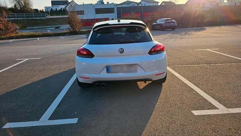 Gebraucht VW Scirocco 160 PS (117 kW) 2012 Weiß Coupé