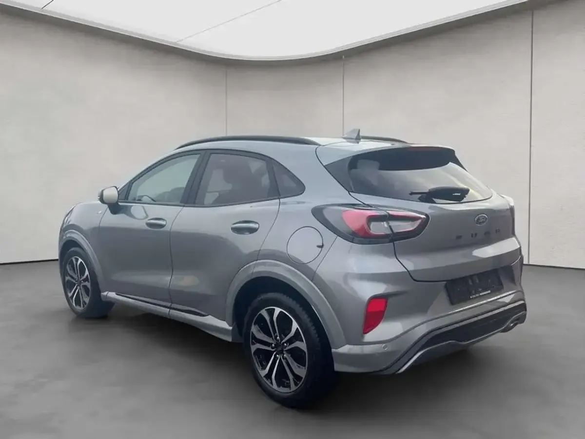 Gebraucht Ford Puma ST-Line X 155 PS (114 kW) 2024 Solar silver metallic SUV
