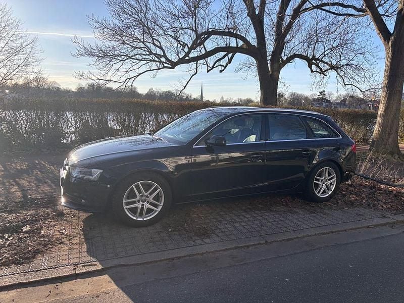 Gebraucht Audi A4 S-Line 170 PS (125 kW) 2013 Schwarz Kombi