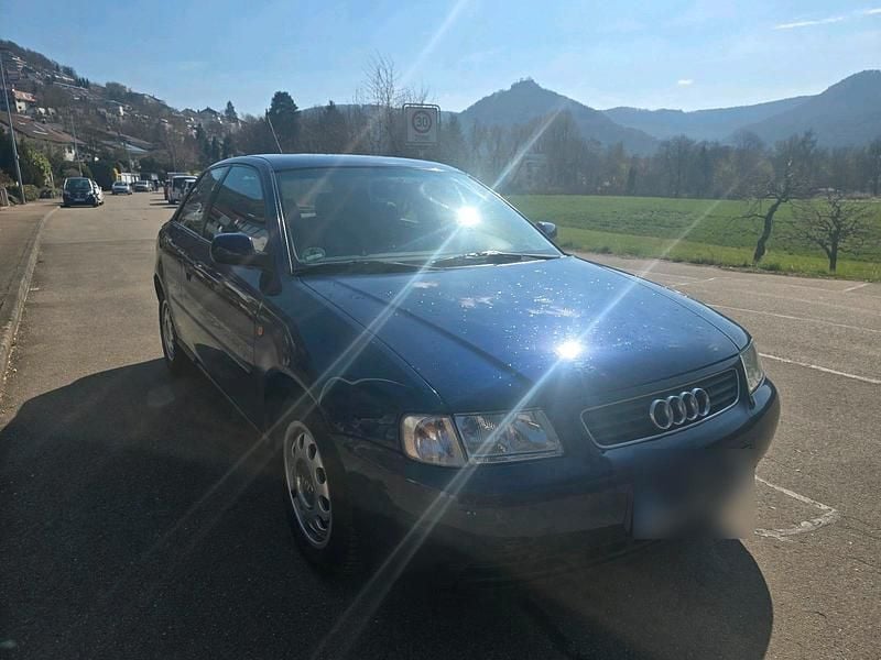 Gebraucht Audi A3 101 PS (74 kW) 1997 Blau Kleinwagen