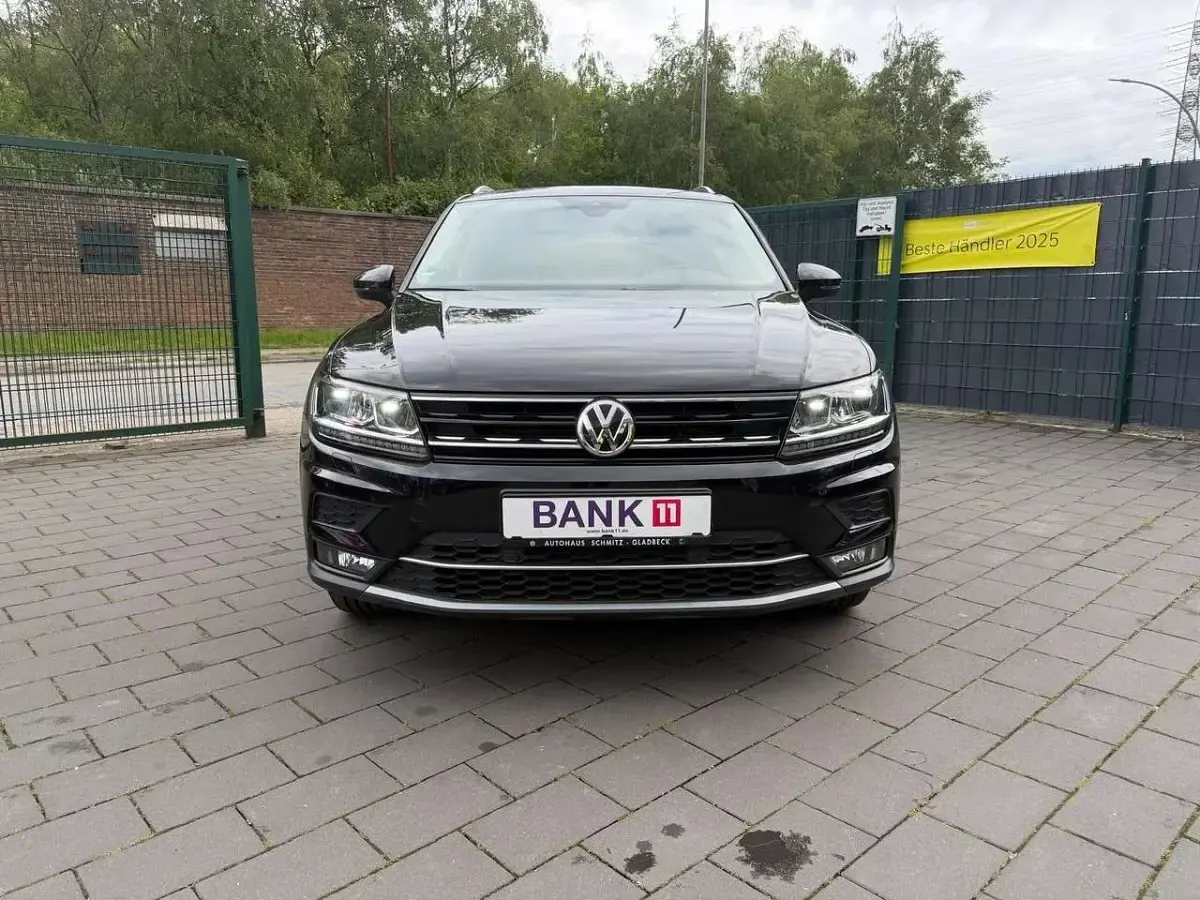 Gebraucht VW Tiguan Highline 190 PS (139 kW) 2020 Deep black perleffekt SUV