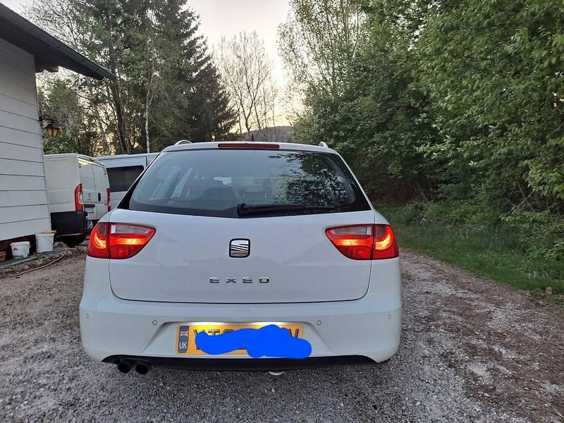 Gebraucht Seat Exeo Style 143 PS (105 kW) 2012 Weiß Kombi