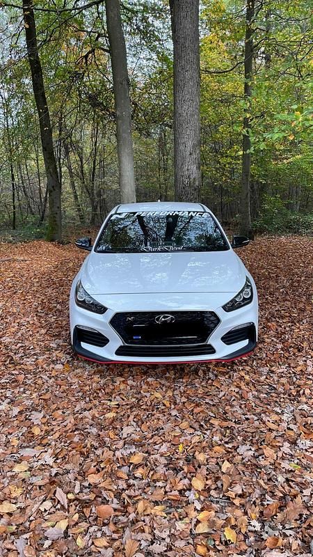 Weiß Gebraucht 2019 Hyundai i30 Limousine | 19.500 € (Fairer Preis) - Bild 1/2