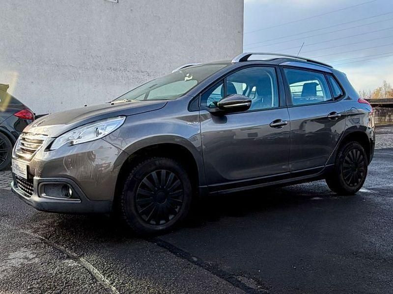 Gebraucht Peugeot 2008 Active 82 PS (60 kW) 2016 Grau SUV