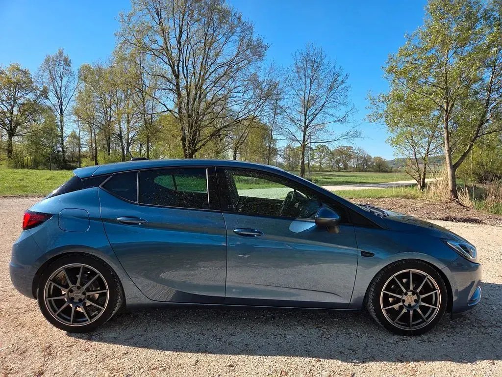 Gebraucht Opel Astra Active 125 PS (91 kW) 2017 Blau Limousine