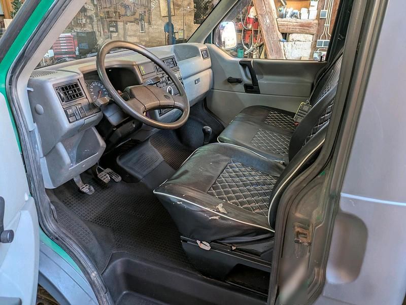 Gebraucht VW T4 150 PS (110 kW) 1995 Grau Van