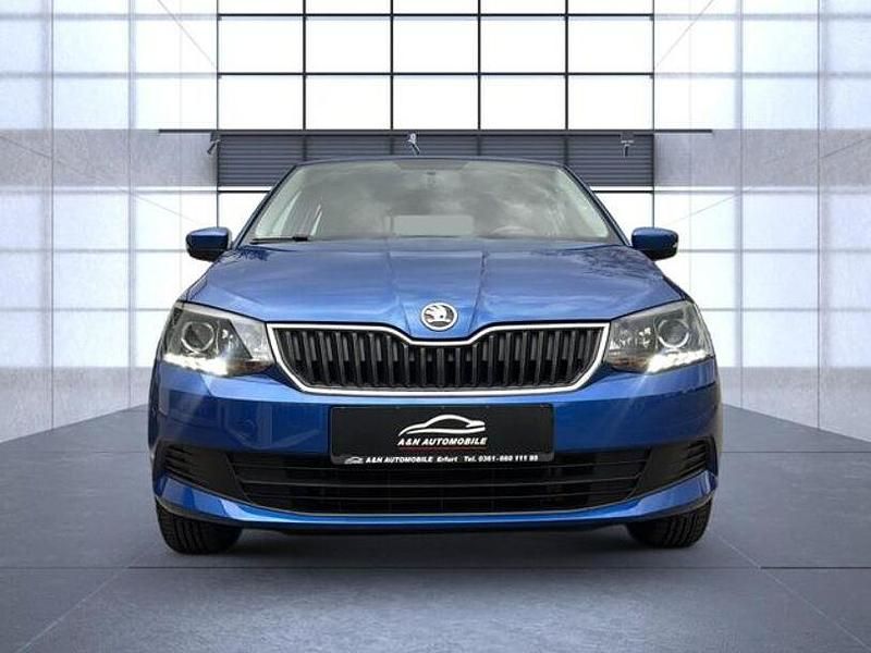 Gebraucht Skoda Fabia Ambition 96 PS (70 kW) 2018 Blau Limousine