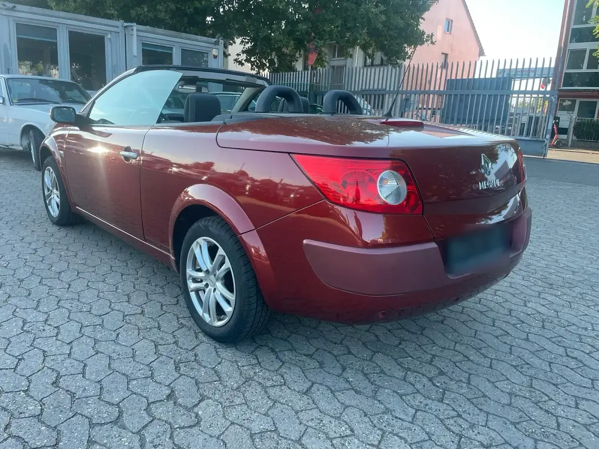 Gebraucht Renault Mégane Cabriolet 138 PS (101 kW) 2008 Rot Cabrio