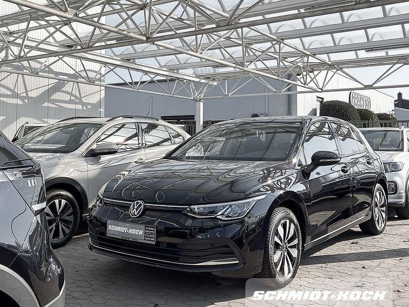 Gebraucht VW Golf VIII Move 150 PS (110 kW) 2023 Deep black perleffekt (schwarz) Limousine