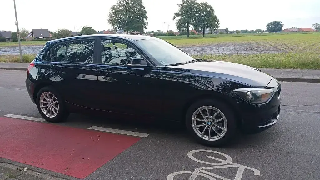 Gebraucht BMW 116 136 PS (100 kW) 2014 Schwarz Kleinwagen