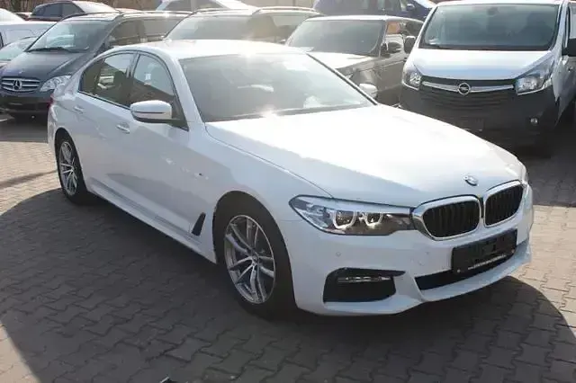 Gebraucht BMW 530 M Sport 252 PS (185 kW) 2017 Weiß Limousine