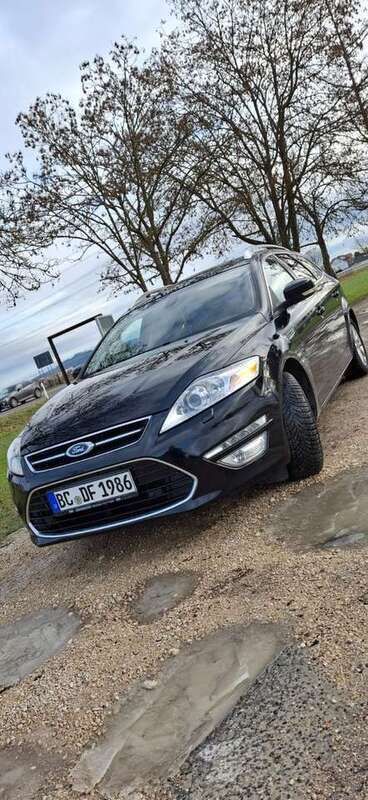 Schwarz Gebraucht 2012 Ford Mondeo Titanium Kombi | 6.950 € (Fairer Preis) - Bild 1/4