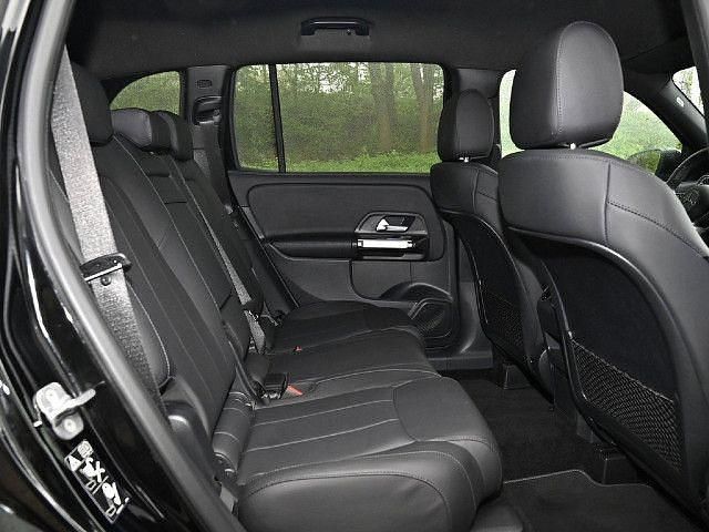 Gebraucht Mercedes GLB180 Advanced Plus 136 PS (100 kW) 2024 Schwarz / nachtschwarz SUV