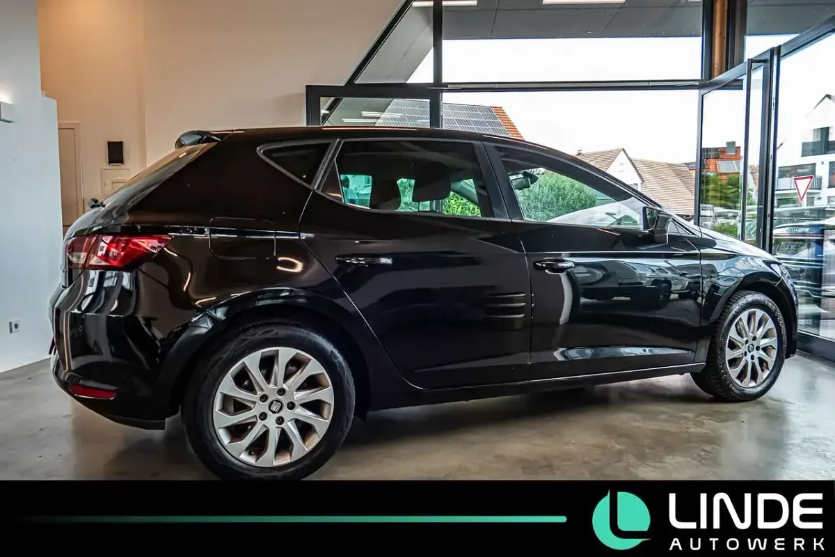 Gebraucht Seat Leon Style 125 PS (91 kW) 2015 Mitternachtsschwarz Kleinwagen