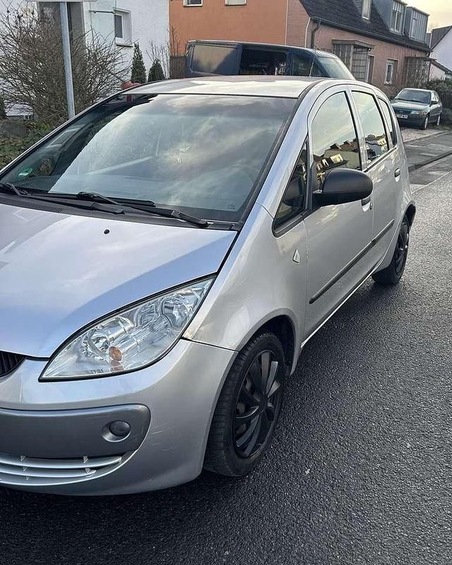 Gebraucht Mitsubishi Colt 75 PS (55 kW) 2004 Grau Kleinwagen