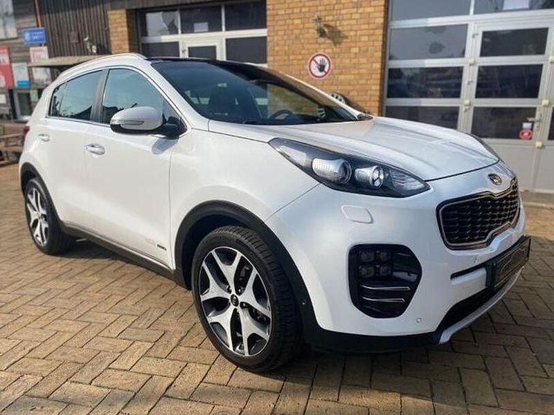 Weiß Gebraucht 2016 Kia Sportage GT-Line SUV | 15.990 € (Fairer Preis) - Bild 1/4