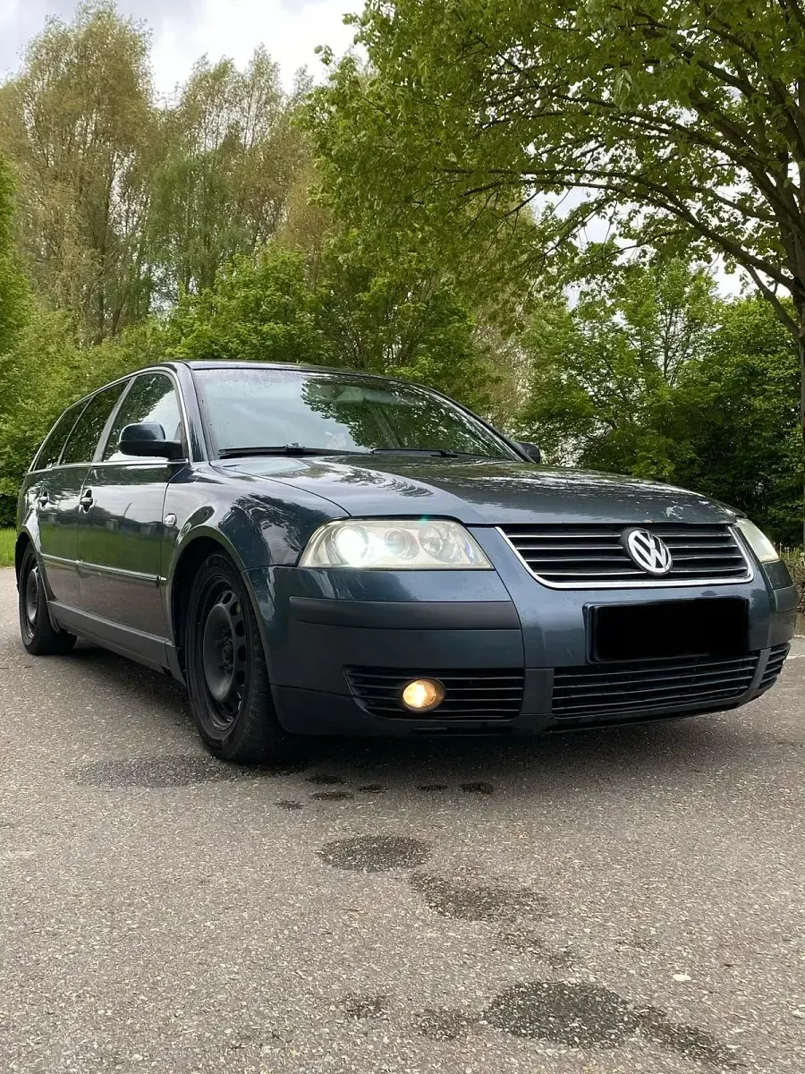 Gebraucht VW Passat 150 PS (110 kW) 2003 Grau Kombi