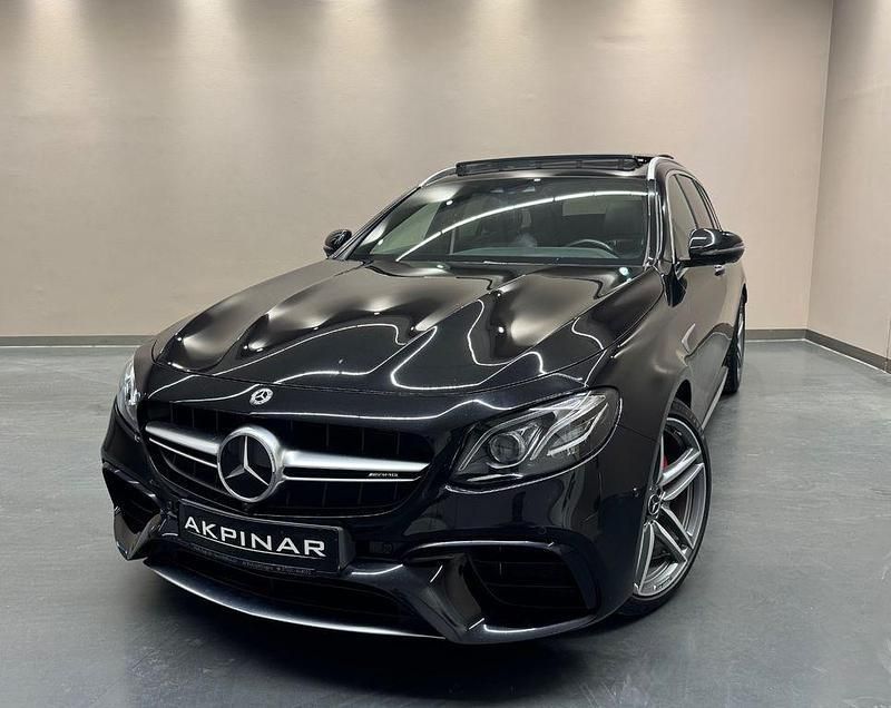 Schwarz Gebraucht 2018 Mercedes E63S AMG AMG Limousine | 61.800 € (Superpreis) - Bild 1/4